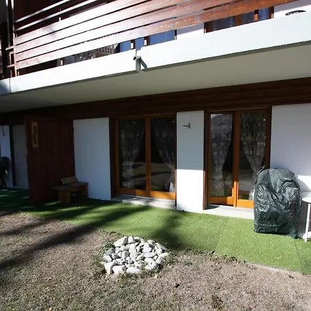Tsaumiau Apartment