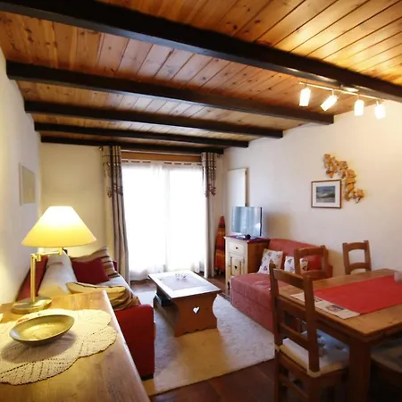 Tsaumiau Apartment